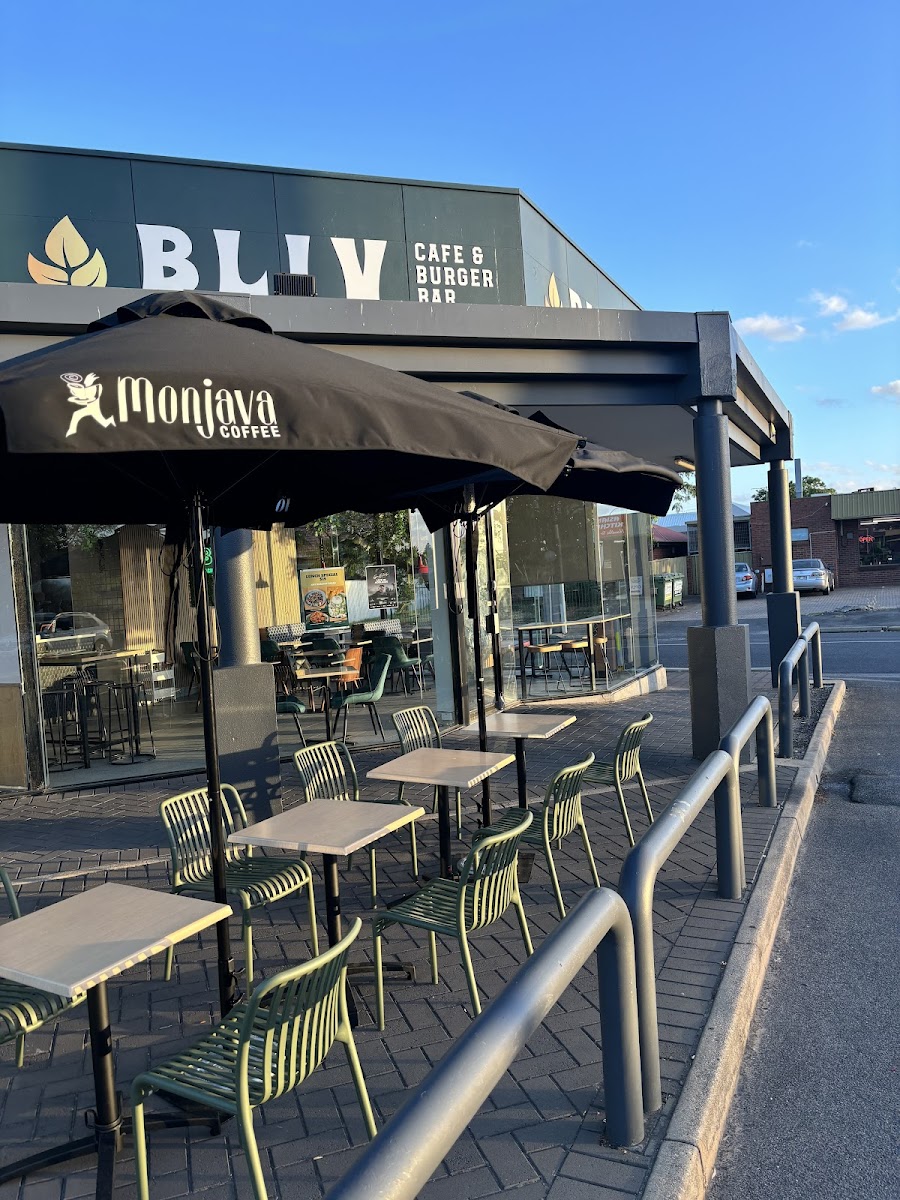 Bliv Cafe & Burger Bar